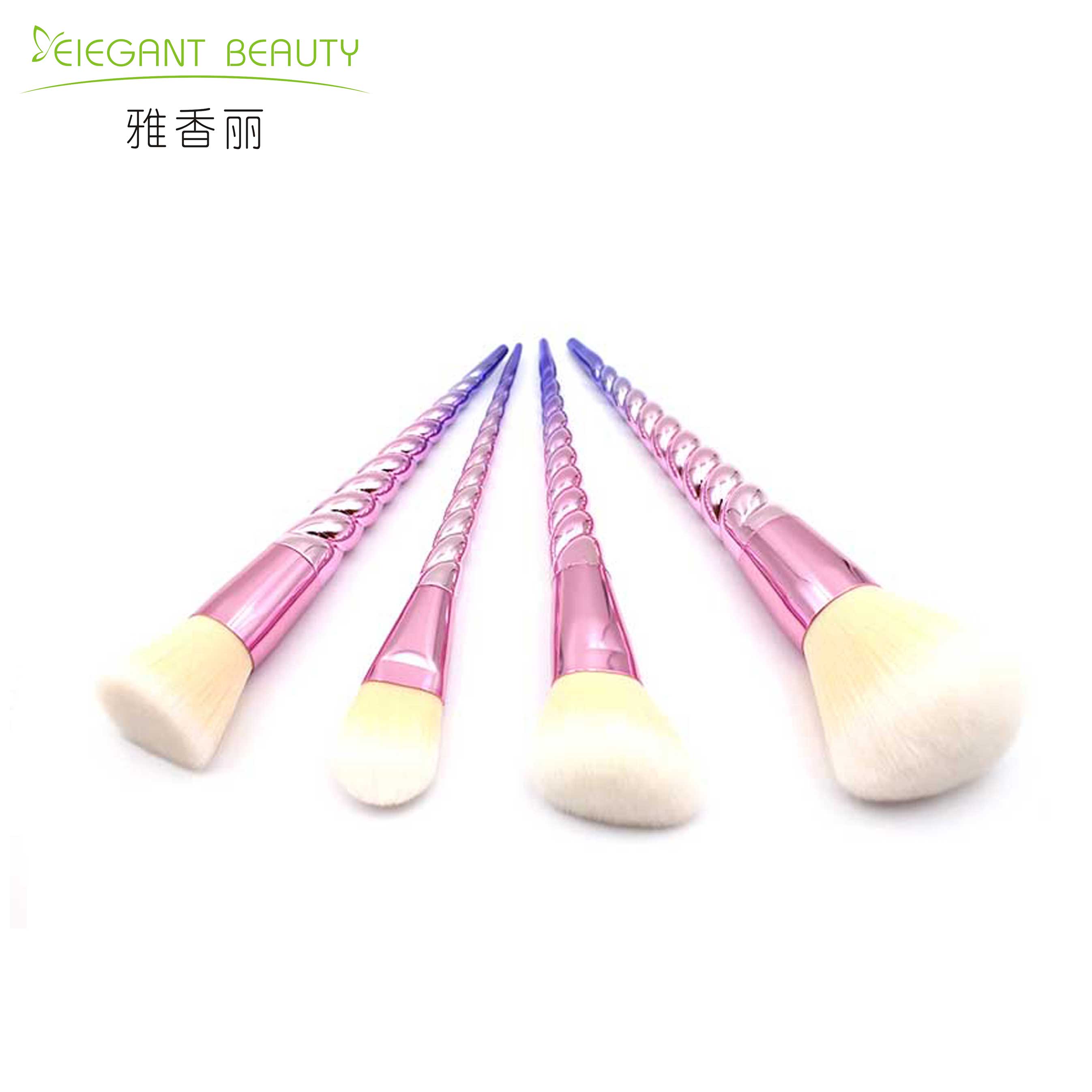 一套化妝刷可以用幾年？