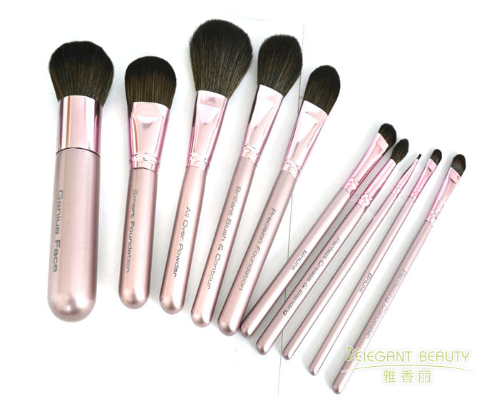 定制成套化妝刷時(shí)，有哪些個(gè)性化選項(xiàng)可供客戶(hù)選擇？